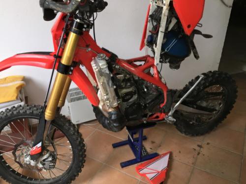 suspensie moto reparata